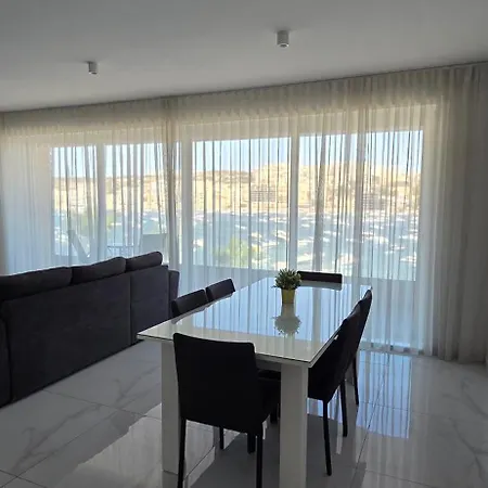 아파트 Mediterranean Bliss - Located Right On Waters Edge *